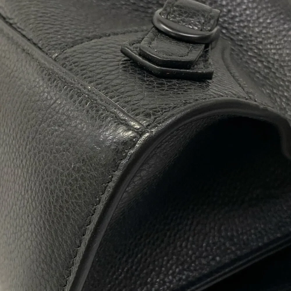 Balenciaga neoclassic city